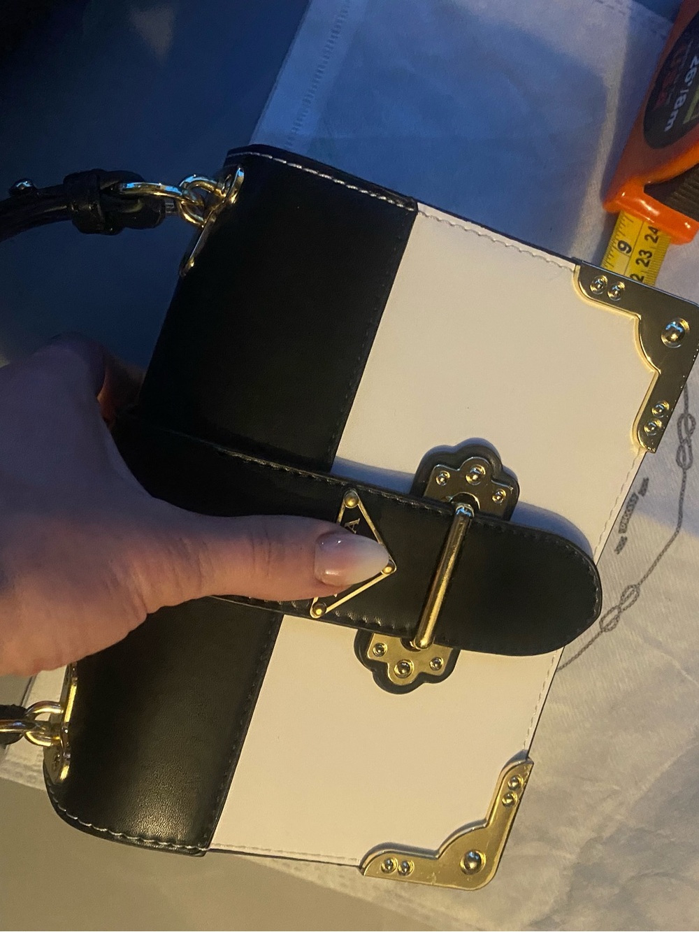 🖤Luxury Inspired Trunk Bag!🖤 - Picture 6 of 9